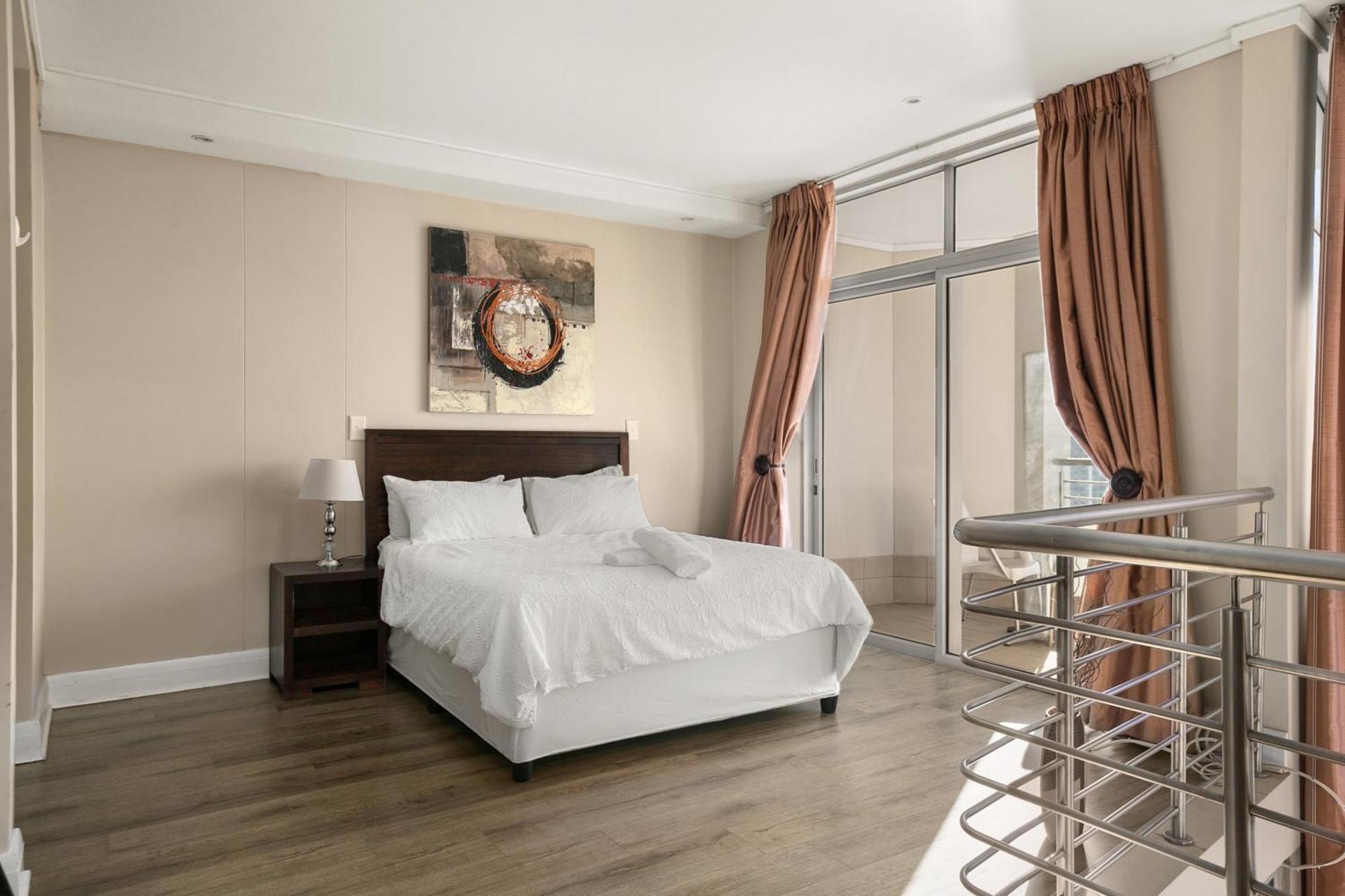 Hydro Park Residences In Sandton With Generator Johannesburg Eksteriør billede