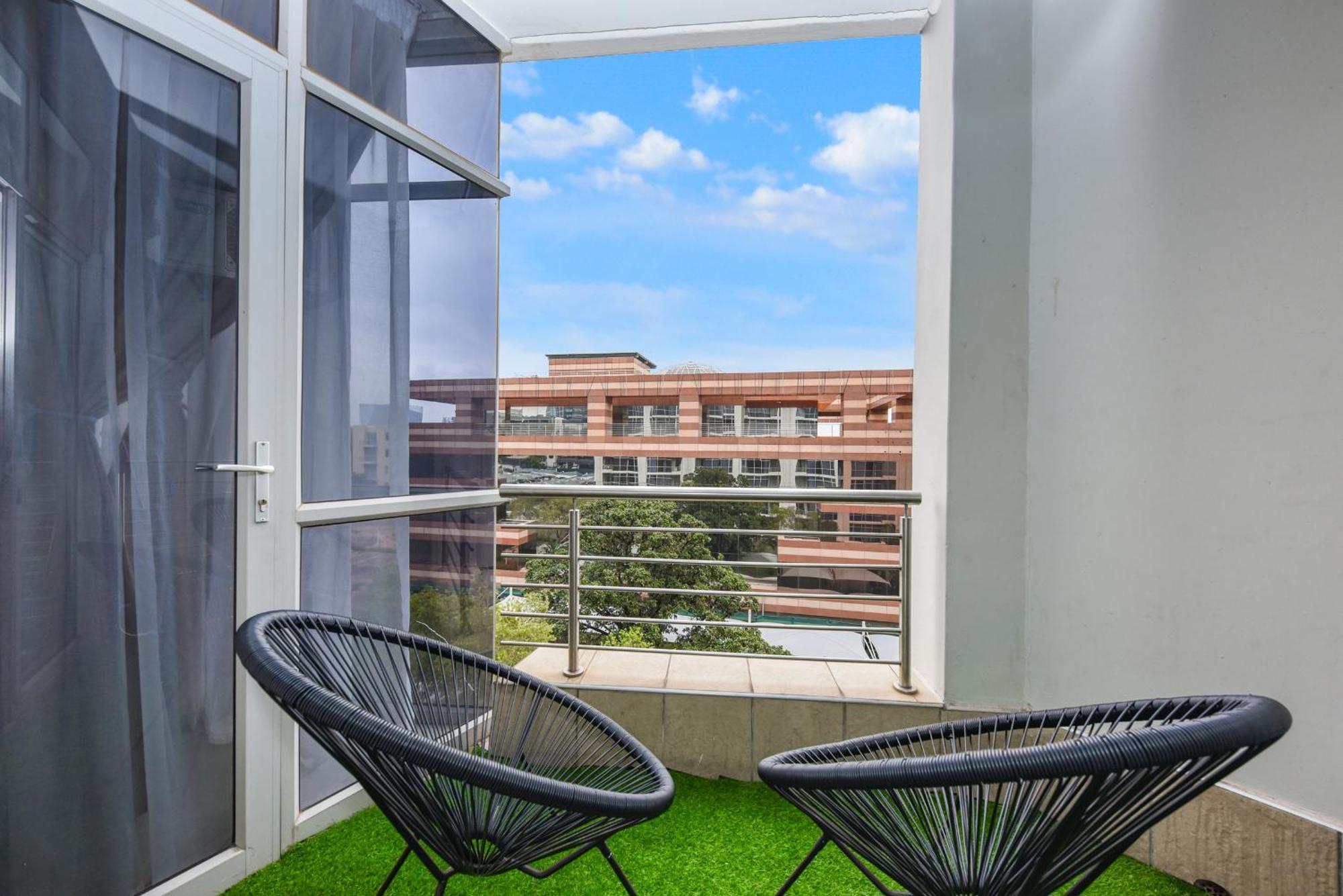 Hydro Park Residences In Sandton With Generator Johannesburg Eksteriør billede